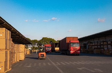 進(jìn)口貨代作為連接國內(nèi)外市場的橋梁，扮演著舉足輕重的角色
